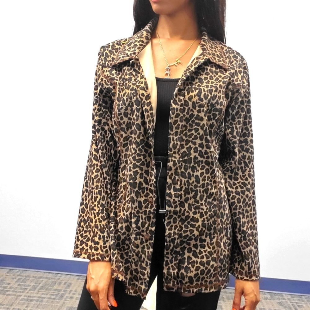 Leopard Long Sleeve Size Medium